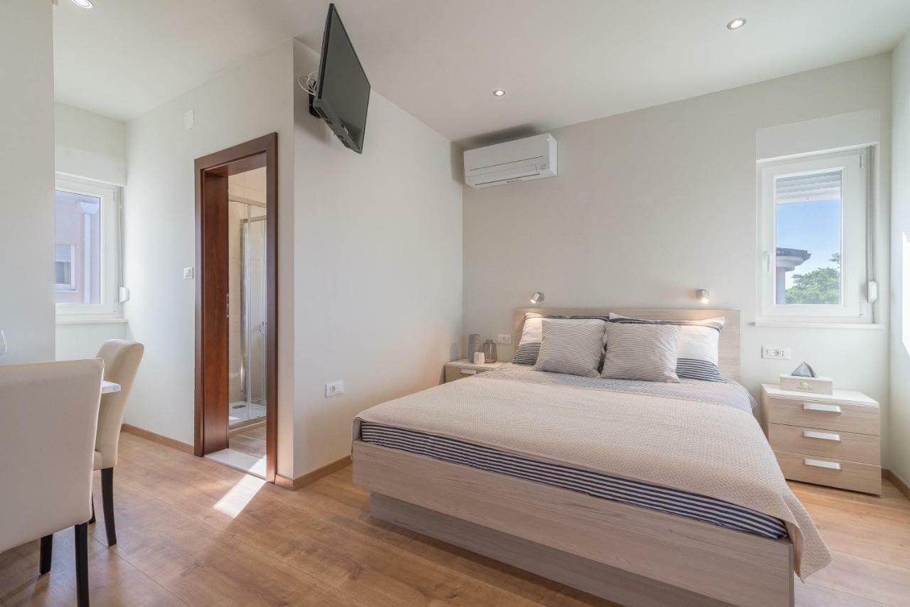 Studio Apartman Rosa Затон Экстерьер фото